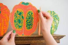 Load image into Gallery viewer, Pumpkins Concertina Garland | East End Press