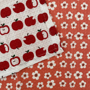 fort & field | 100% cotton red apple/flower kitchen dishcloths - set of 2