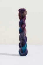 Load image into Gallery viewer, Bonmoher | Urth Yarns