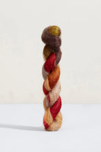 Load image into Gallery viewer, Bonmoher | Urth Yarns