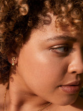 Load image into Gallery viewer, Small Rosette Peridot Hanging Teardrop Earrings | Alex Monroe