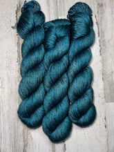 Load image into Gallery viewer, Yak Fingering | Jems Luxe Fibers