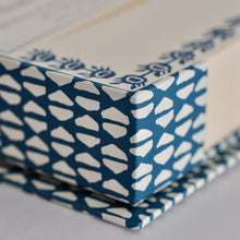 Load image into Gallery viewer, Note Holder in Yo-Yo Kingfisher | Cambridge Imprint