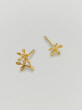 Load image into Gallery viewer, Asymmetric Growing Flower Stud Earrings | Alex Monroe