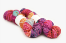 Load image into Gallery viewer, Merino Worsted Yarn | Hue Loco