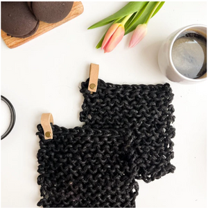 Pauly Flax Potholders Kit (Makes 2) | Flax & Twine