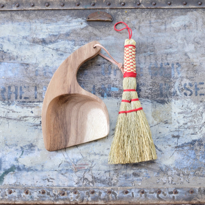 Sorghum Hand Broom & Dustpan | Earth & Nest