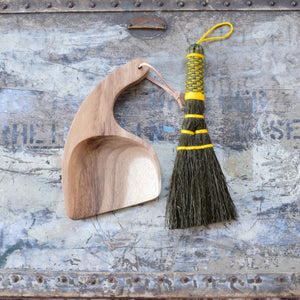 Sorghum Hand Broom & Dustpan | Earth & Nest