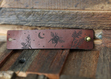Load image into Gallery viewer, Bee &amp; Moon Design and Bronze Stud | Sunrise Grove