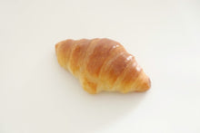Load image into Gallery viewer, Croissant Real Bread Light | Pampshade