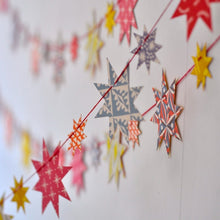 Load image into Gallery viewer, Cambridge Imprint | Make A Star Garland