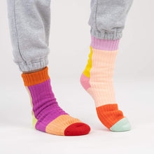 Load image into Gallery viewer, Mismatch Knit House Socks | Verloop