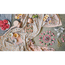 Load image into Gallery viewer, Nectar Recycled Wool Felt Dot Trivet | Danica Heirloom