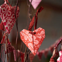 Load image into Gallery viewer, Cambridge Imprint | Origami Heart Bunting Kit