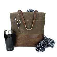 Load image into Gallery viewer, Urban Tote | Red Staggerwing
