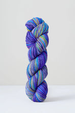 Load image into Gallery viewer, Uneek Fingering | Urth Yarns