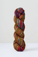 Load image into Gallery viewer, Uneek Worsted | Urth Yarns