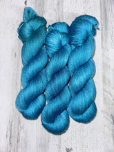 Load image into Gallery viewer, Zen Luxe | Jems Luxe Fibers
