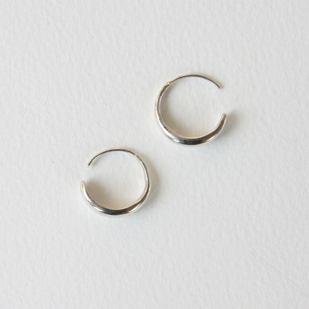 Fluent Hoops Earrings | Salt + Still